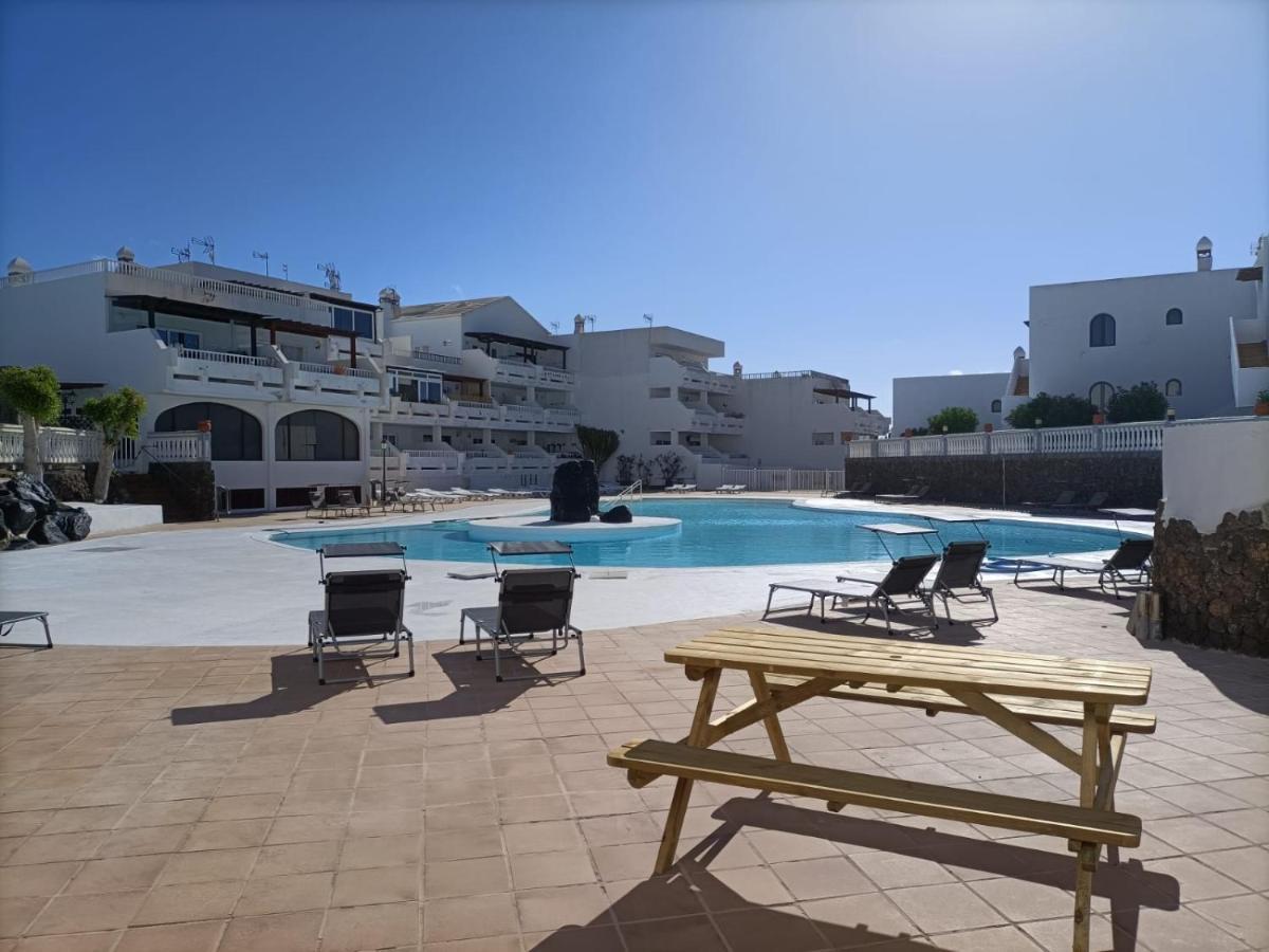 Apartamento Con Piscina Y Vistas -Le Petit Paradis Costa Teguise Exterior photo